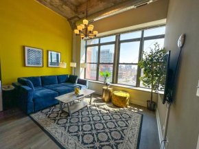 McCormick 2Br-2Ba family unit for up to 8 guests with Optional Parking & Gym access